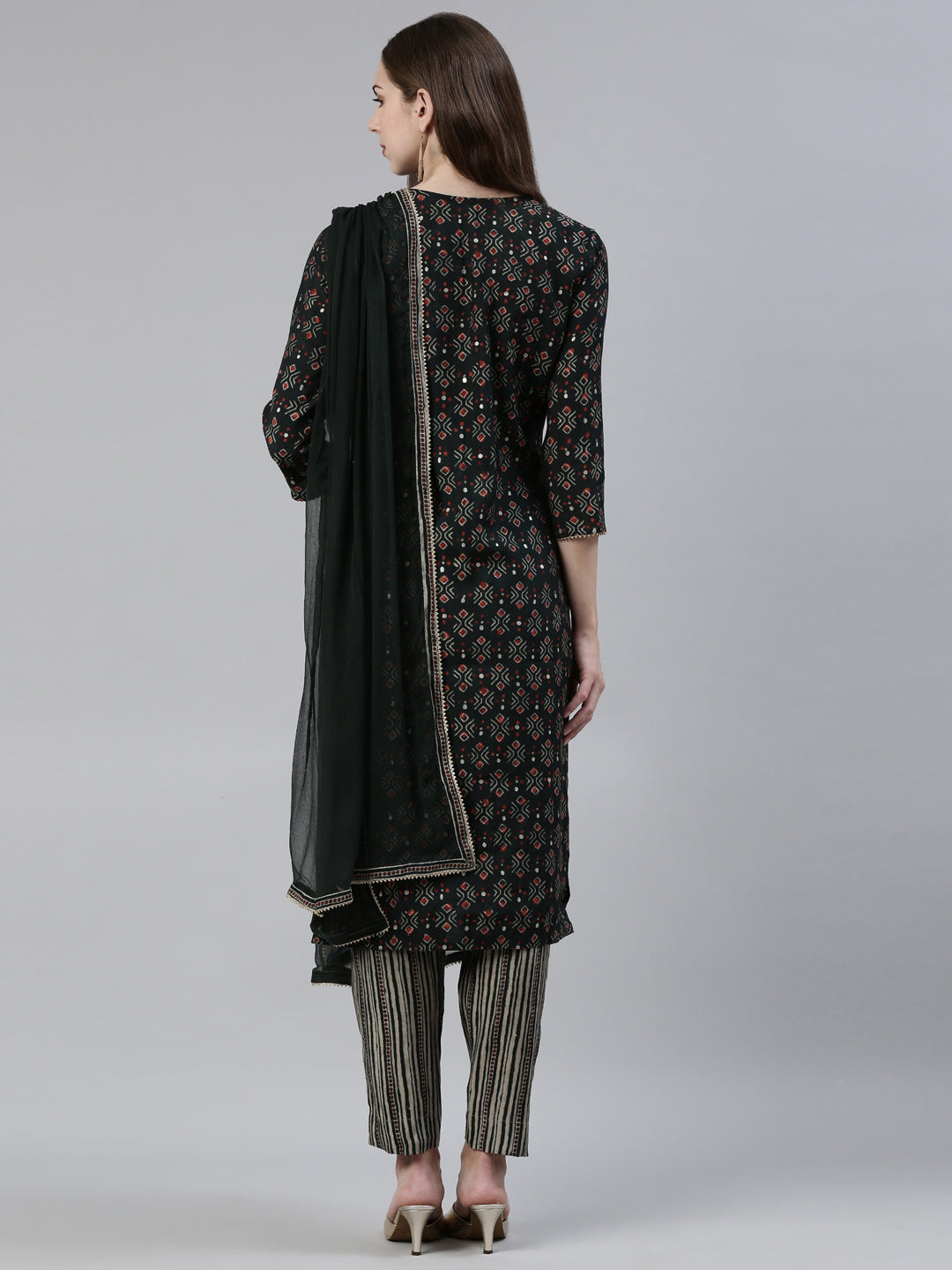 Neerus Green cotton printed kurta set with trouser and dupatta - side view