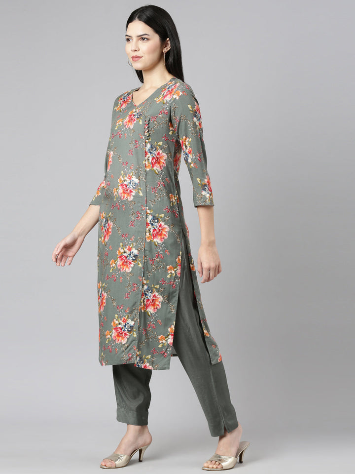 Neerus Green printed straight kurta set with dupatta - back view