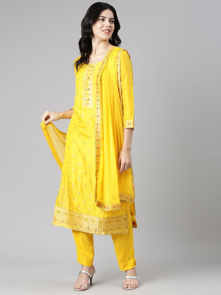 Neerus Yellow printed straight kurta set with dupatta - detail view 2