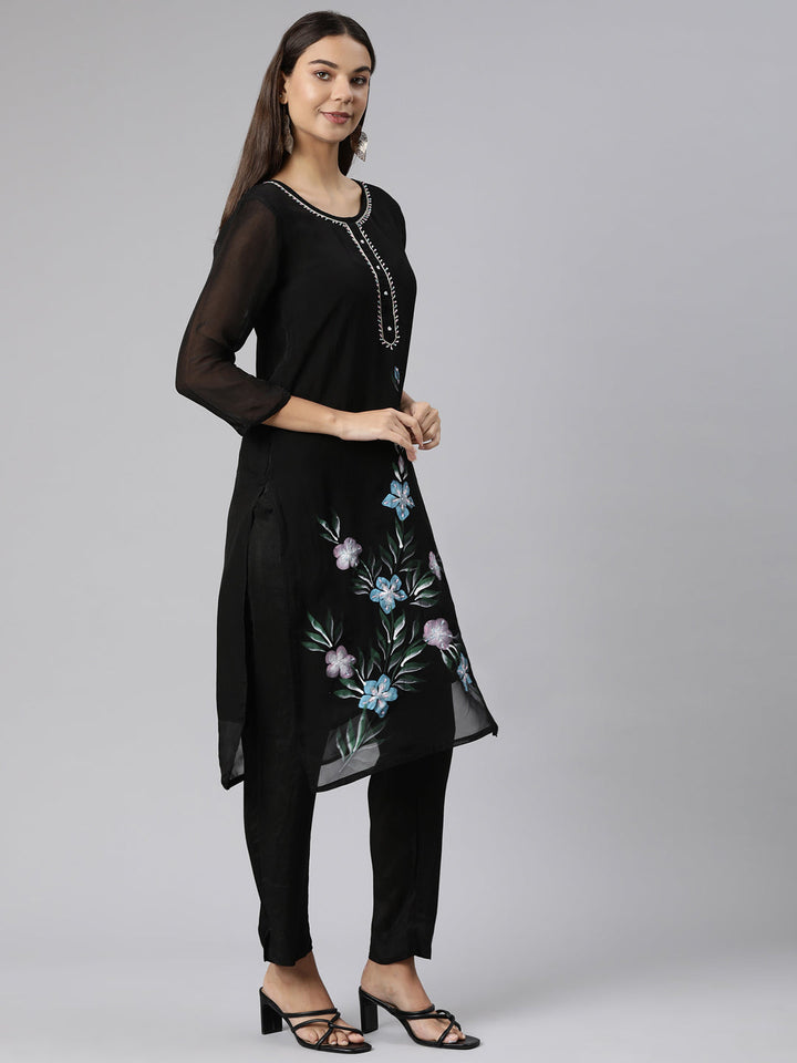 Neerus Black printed floral straight suit set - back view