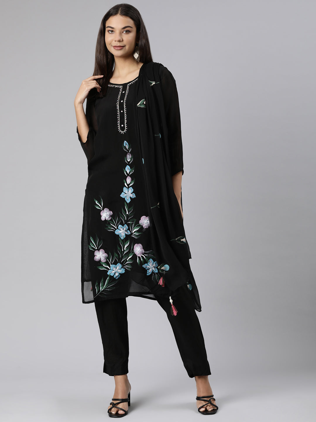 Neerus Black printed floral straight suit set - detail view 2