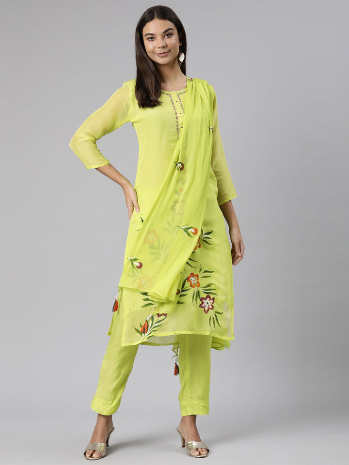 Neerus Green organza printed suit set - detail view 2