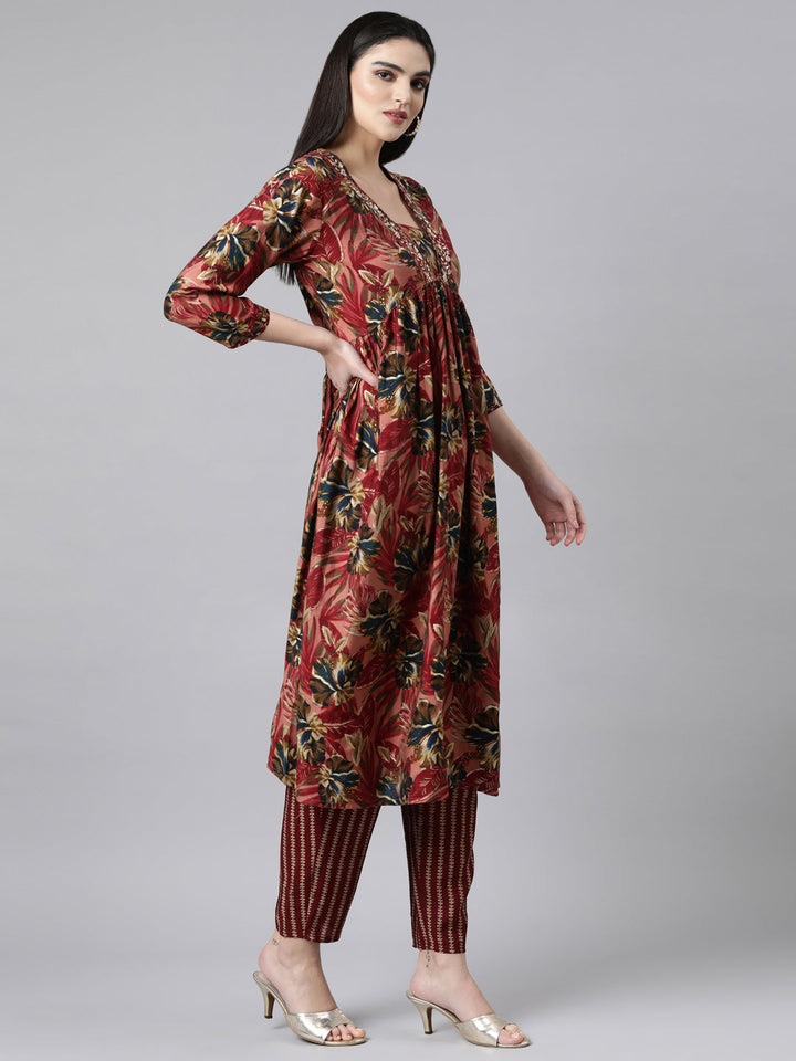 Neerus Pink floral printed straight suit set - back view