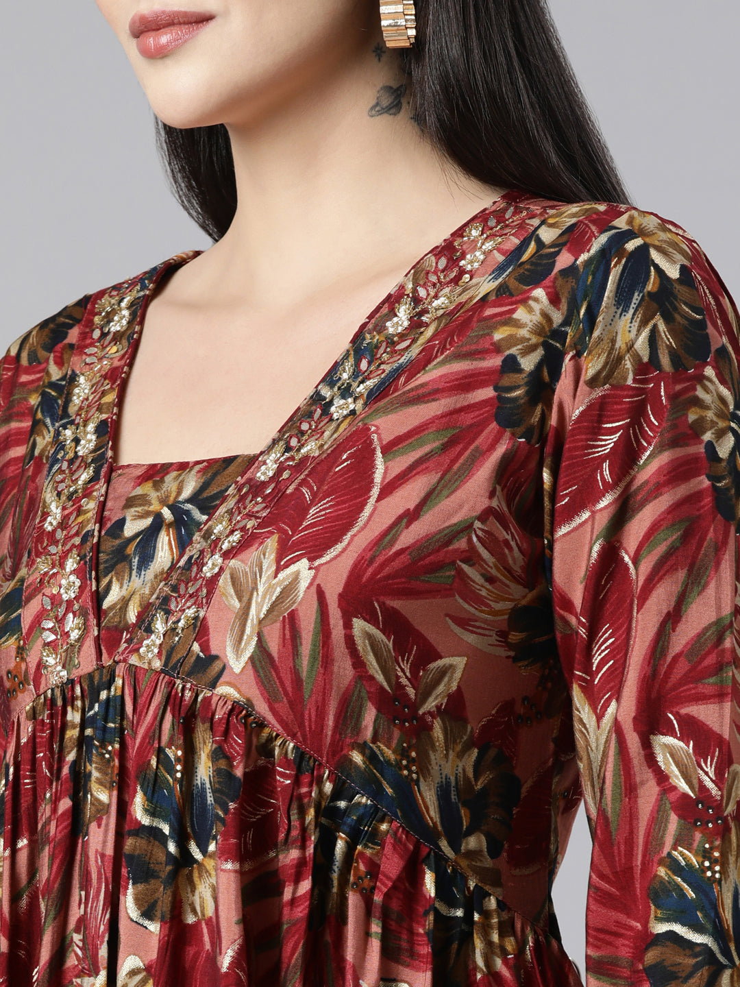 Neerus Pink floral printed straight suit set - detail view 1