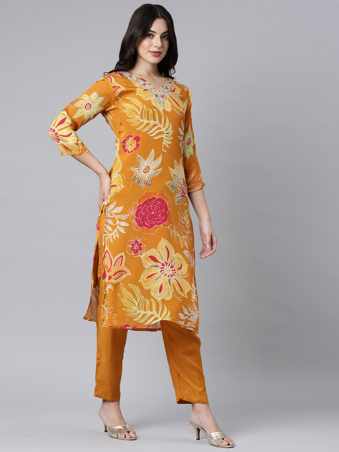 Neerus Gold Chinon Printed Suit Set - front view