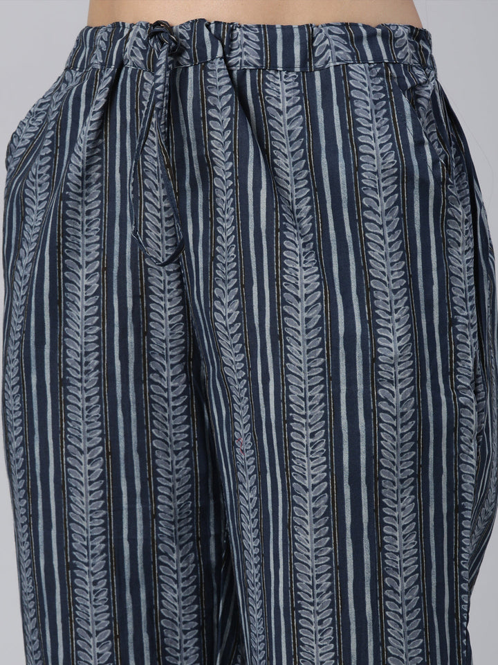 Neerus Blue cotton printed straight suit set - detail view 3
