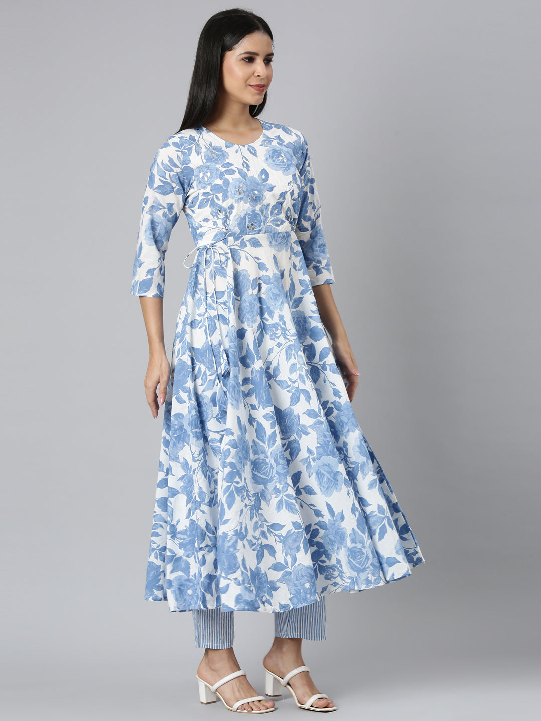 Neerus Blue printed panelled kurta suit set - back view