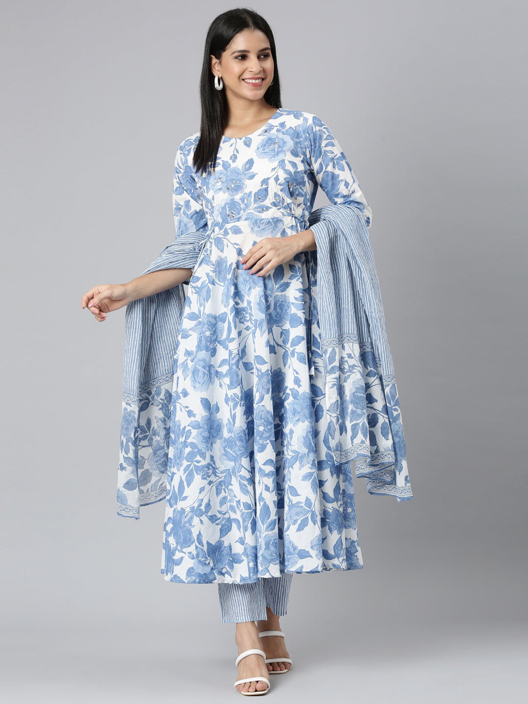 Neerus Blue printed panelled kurta suit set - detail view 2