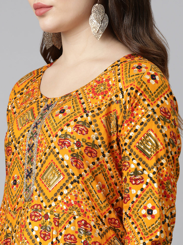 Neerus Yellow printed straight kurta set with dupatta - detail view 1