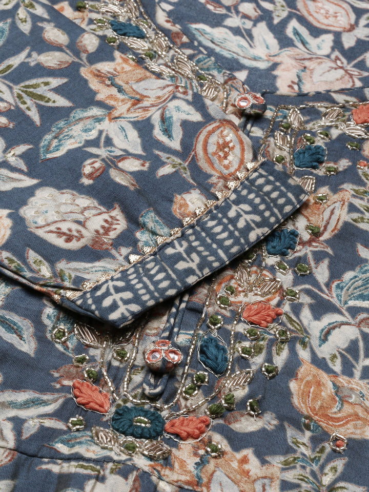 Neerus Grey printed kurta set with trouser and dupatta - detail view 2