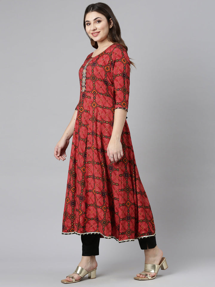Neerus Red printed straight kurta set with dupatta - back view