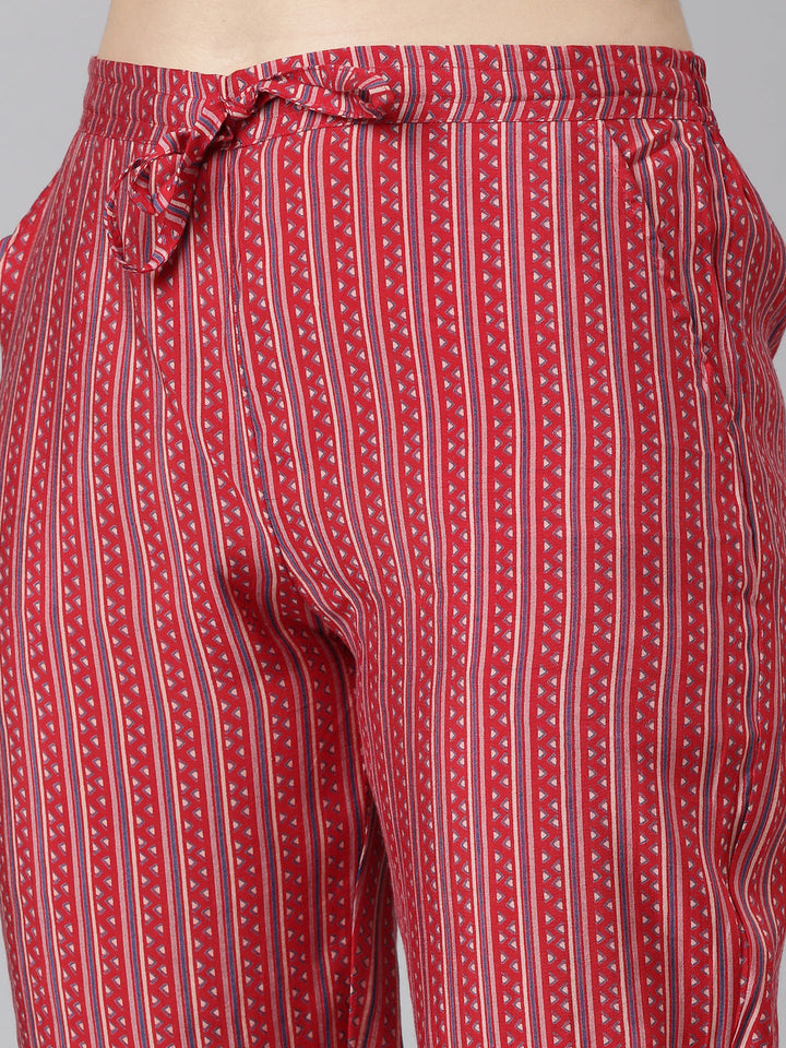 Neerus Red printed straight kurta set with dupatta - detail view 3