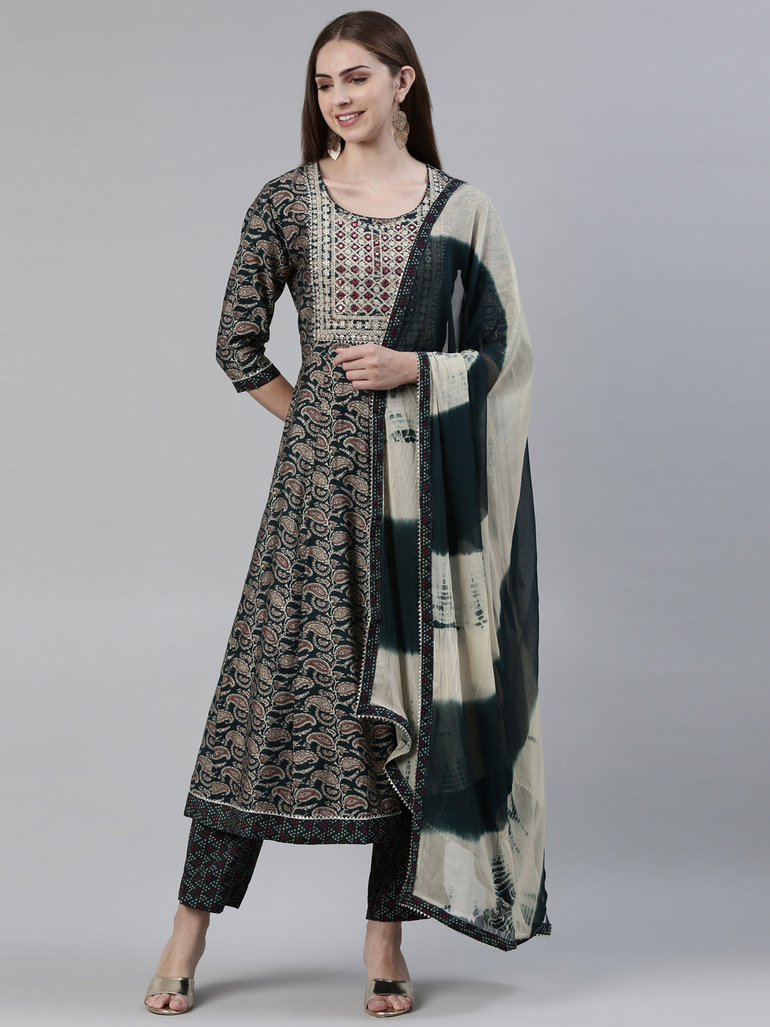 Neerus Green viscose rayon printed anarkali kurta set - front view