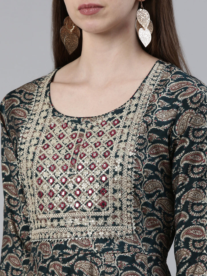 Neerus Green viscose rayon printed anarkali kurta set - detail view 1