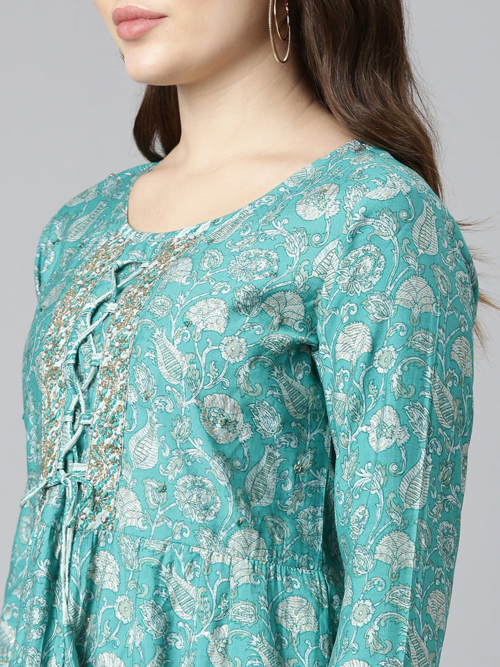 Neerus Green printed straight kurta set with dupatta - detail view 1