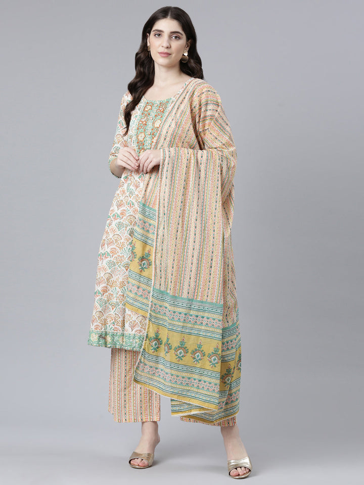 Neerus Orange cotton printed kurta set with palazzo and dupatta - detail view 2