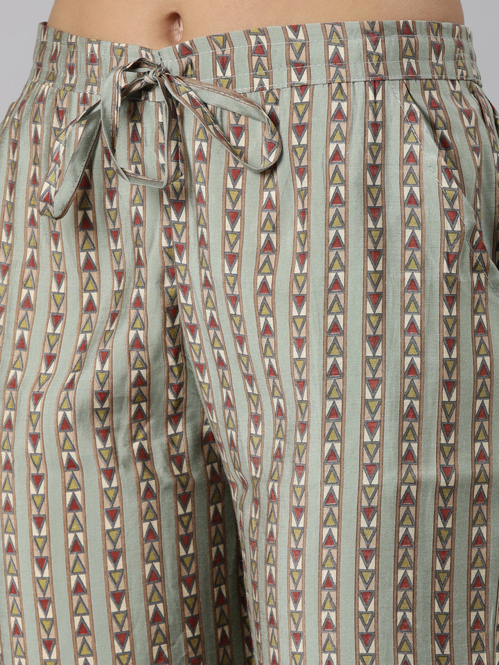Neerus Blue shantoon printed suit set - detail view 3
