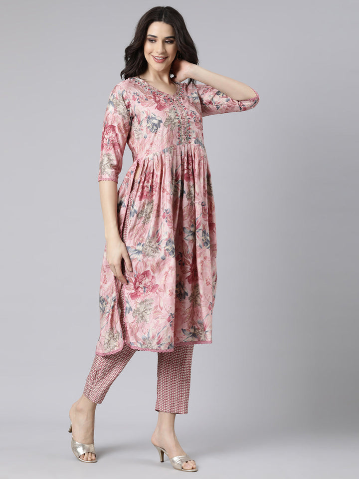 Neerus Pink floral printed straight suit set - back view