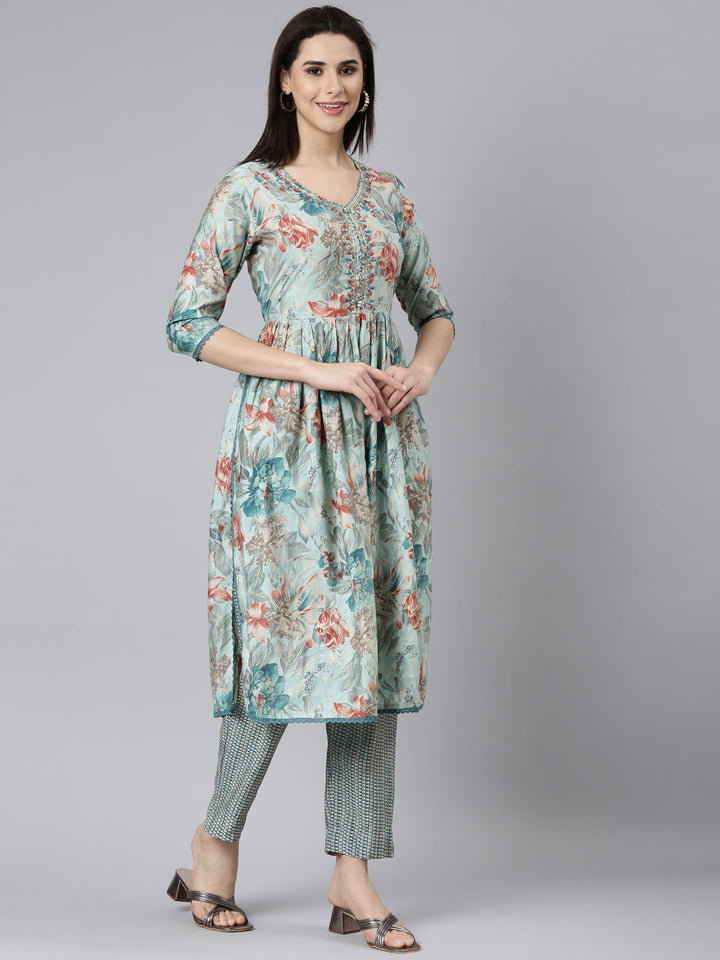 Neerus Blue printed floral straight suit set - back view
