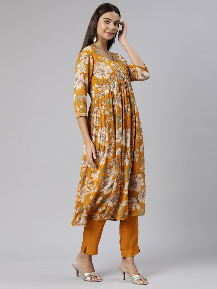 Neerus Yellow printed floral suit set - back view