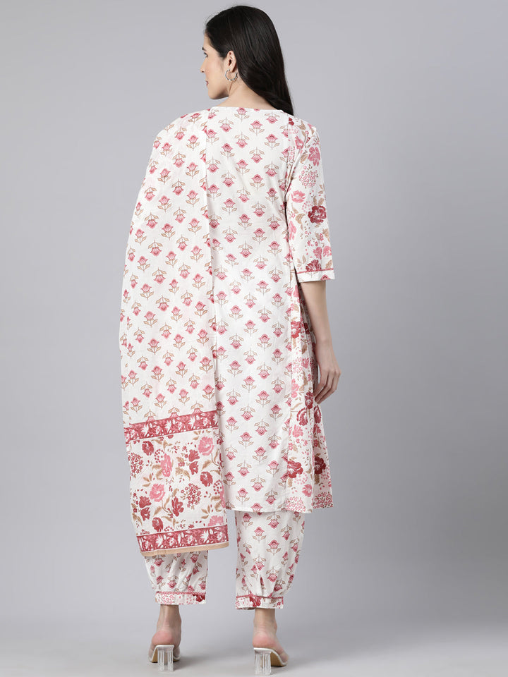 Neerus Pink cotton printed suit set - side view