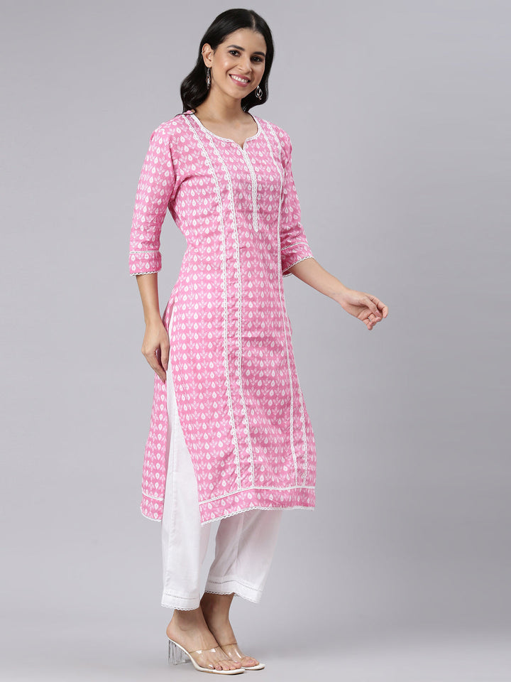 Neerus Pink cotton printed suit set - back view