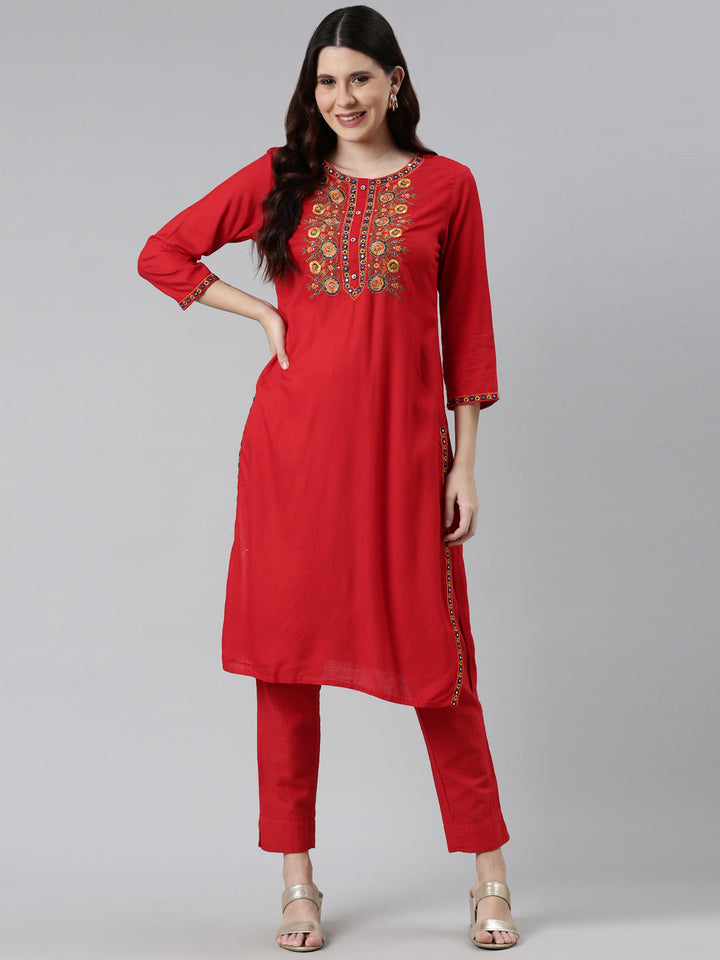 Neerus Red cotton thread embroidered kurti - detail view 2