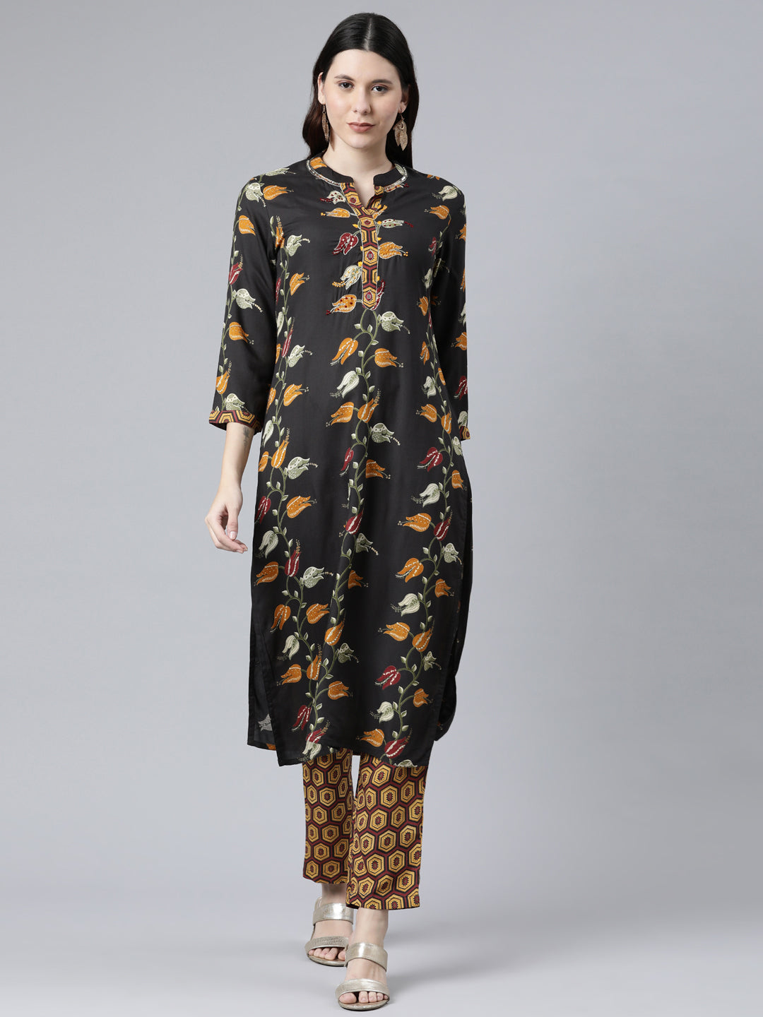 Neerus Black cotton printed kurta set - front view