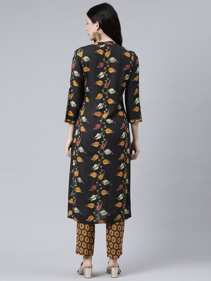 Neerus Black cotton printed kurta set - side view
