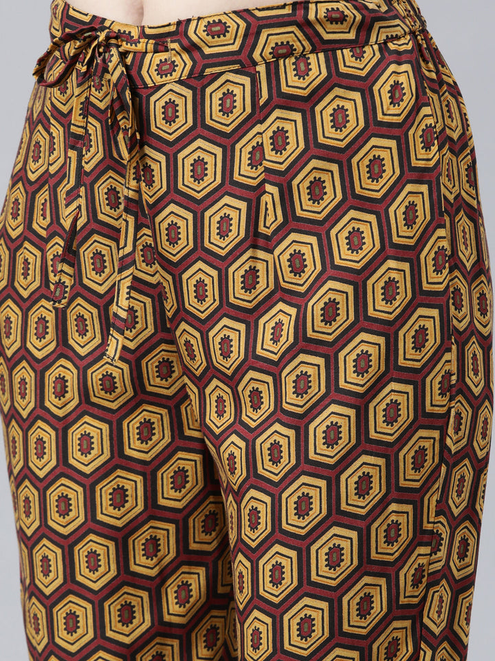 Neerus Black cotton printed kurta set - detail view 3