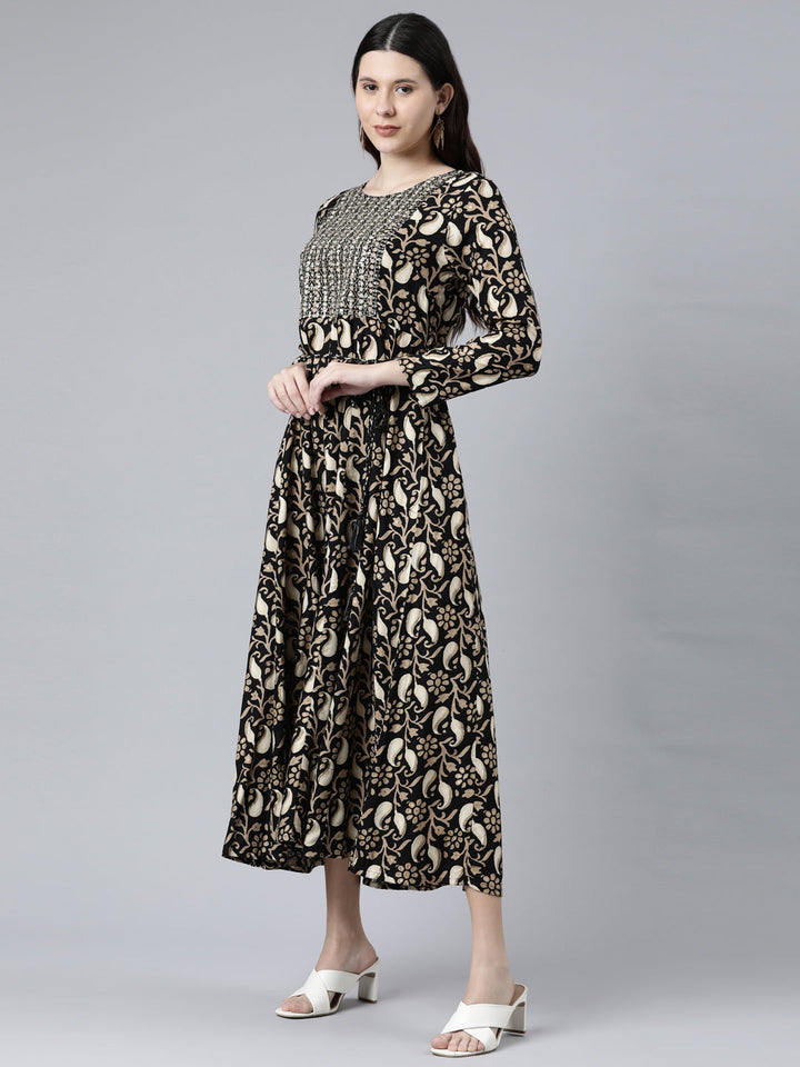 Neerus Black printed ethnic anarkali kurta - back view