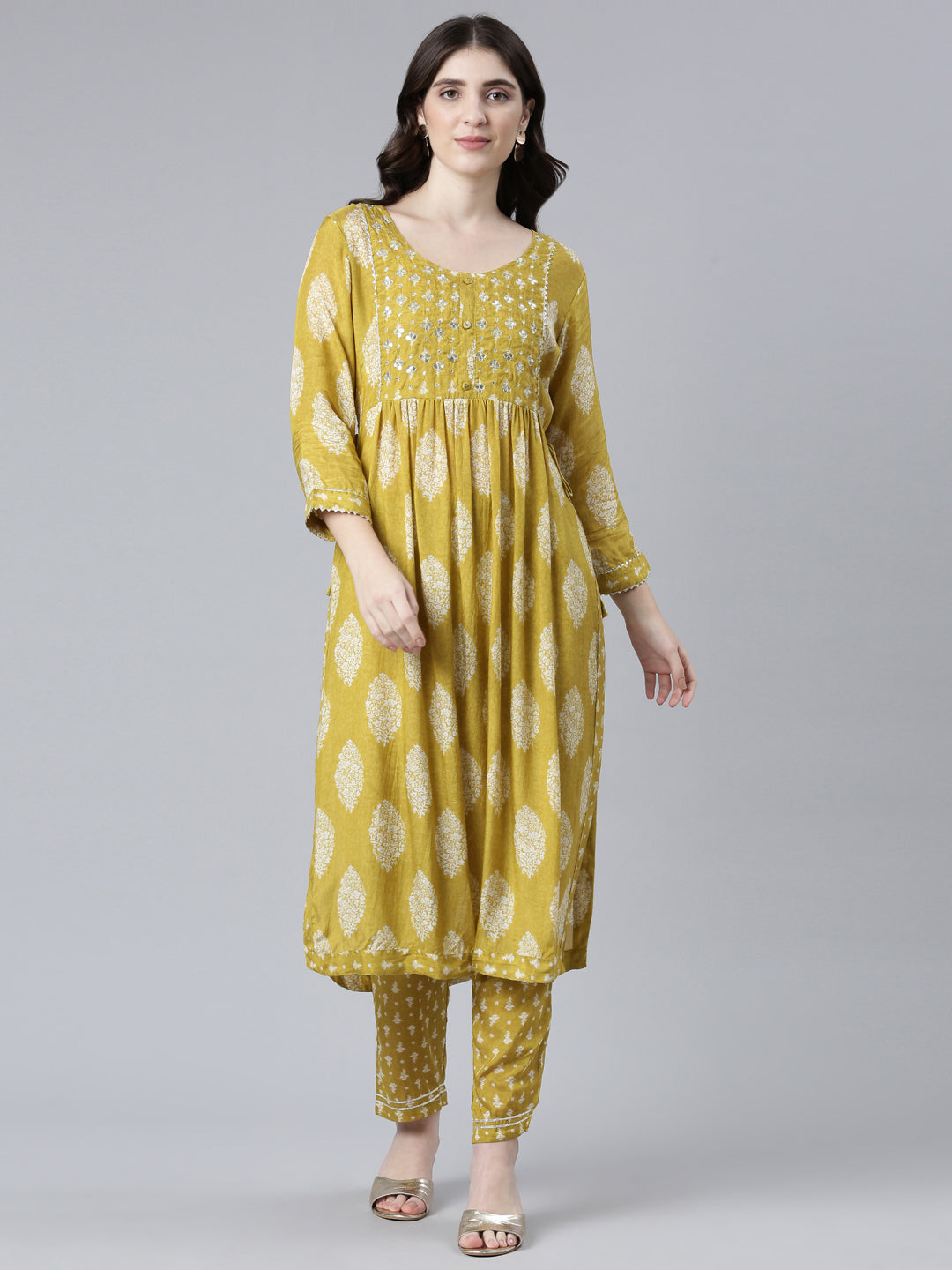 Neerus Green printed straight kurta set - front view