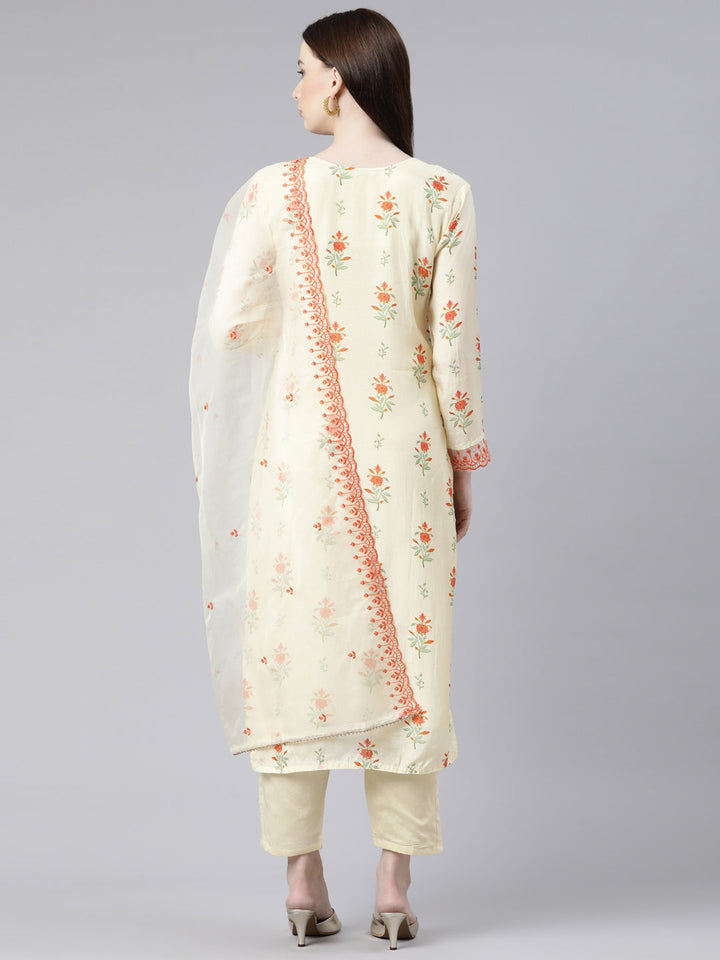 Neerus Green Viscose Rayon Embroidered Kurta Set - side view