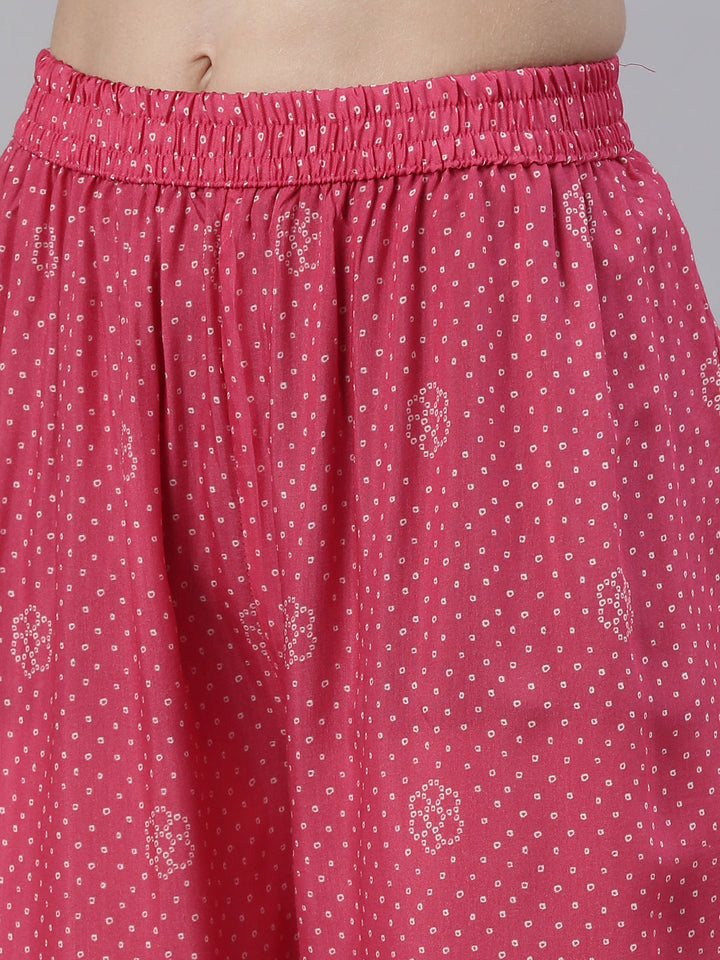 Neerus Pink Viscose Rayon Printed Kurta Set with Palazzo and Dupatta - detail view 3