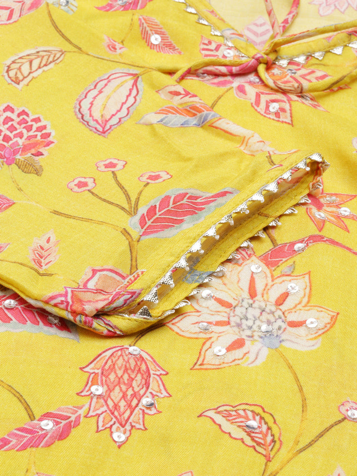 Neerus Yellow cotton printed kurti - detail view 2