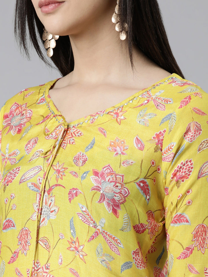 Neerus Yellow cotton printed kurti - detail view 1