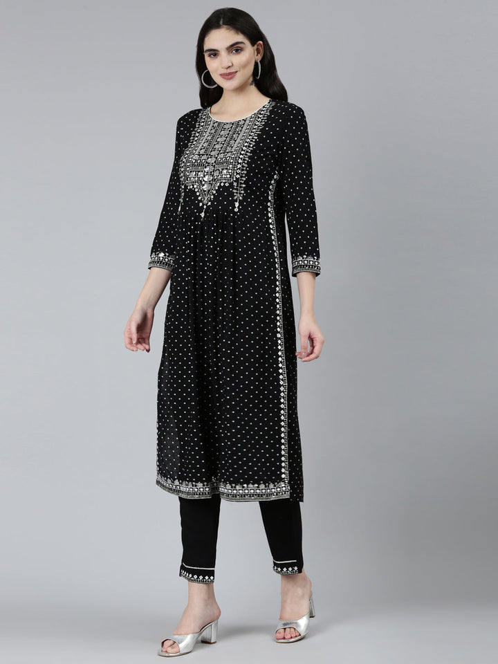 Neerus Black printed floral straight kurta set - back view