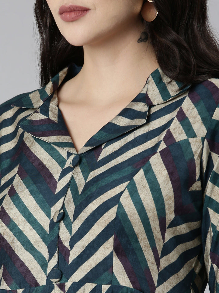 Neerus Green cotton printed kurta set with trousers - detail view 1