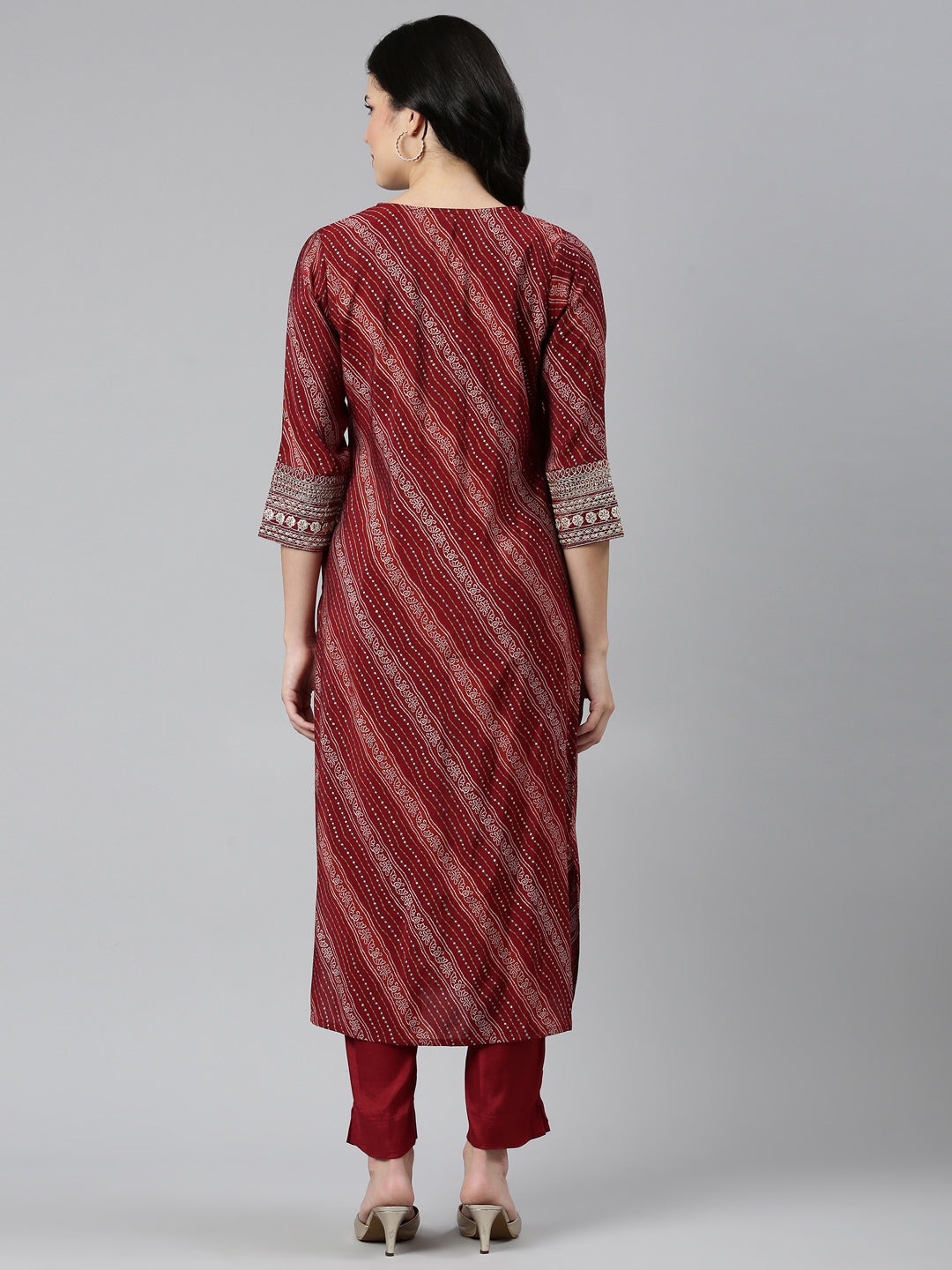Neerus Maroon printed straight kurta set with dupatta - side view