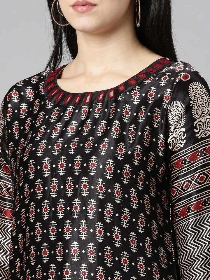 Neerus Black printed straight kurta set with dupatta - detail view 1