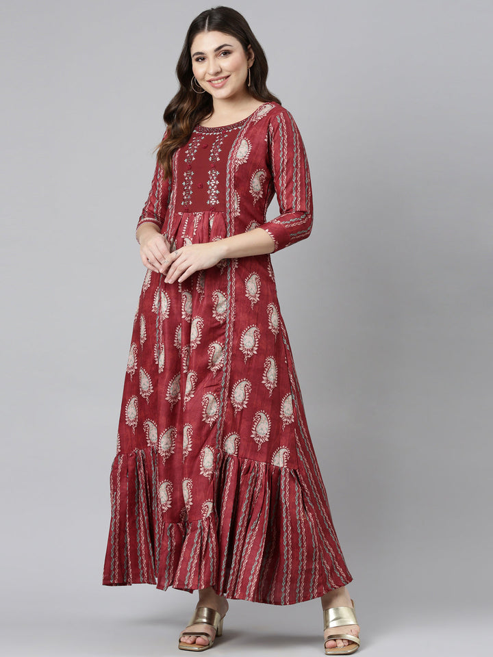 Neerus Maroon Flared Casual Printed Dress
