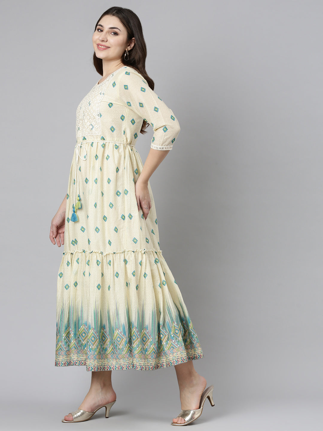 Neerus Green printed straight dress - back view