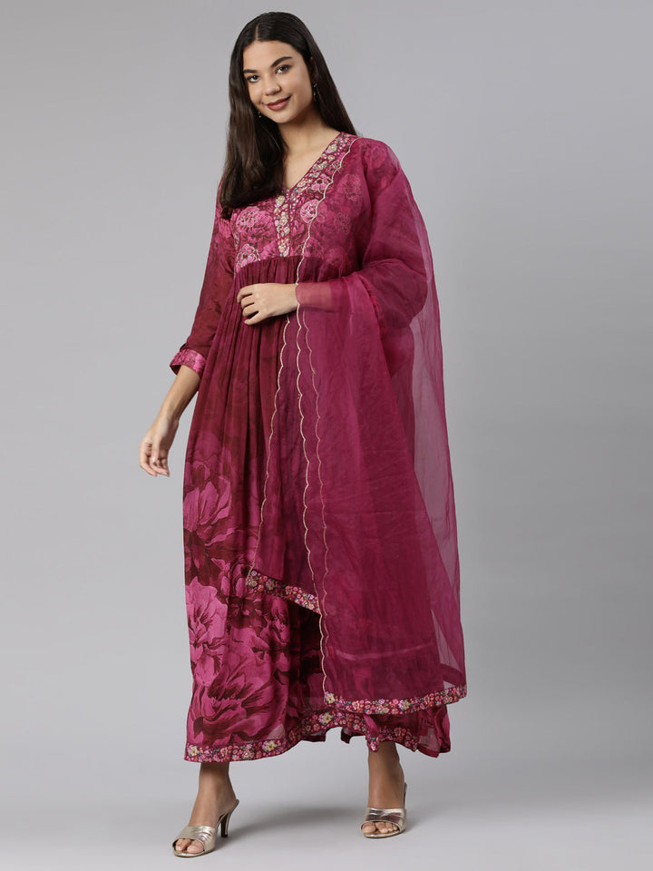 Neerus Pink printed floral straight suit set - detail view 2