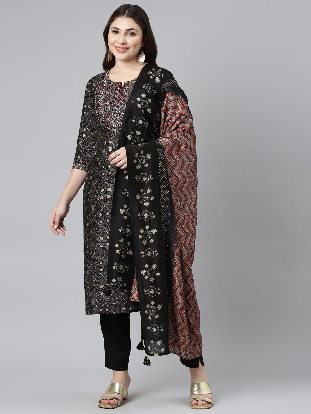 Neerus Black printed straight kurta set with trouser and dupatta - detail view 2