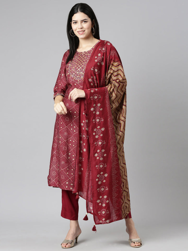 Neerus Purple printed straight kurta set with dupatta - detail view 2