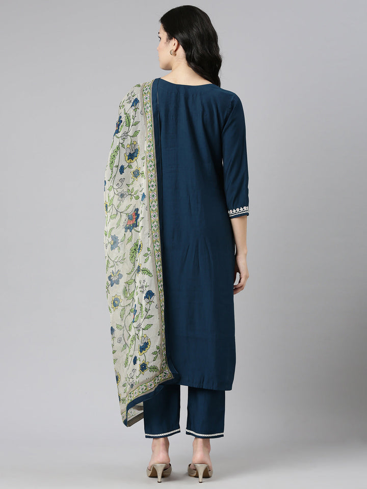 Neerus Green solid straight kurta set with dupatta - side view