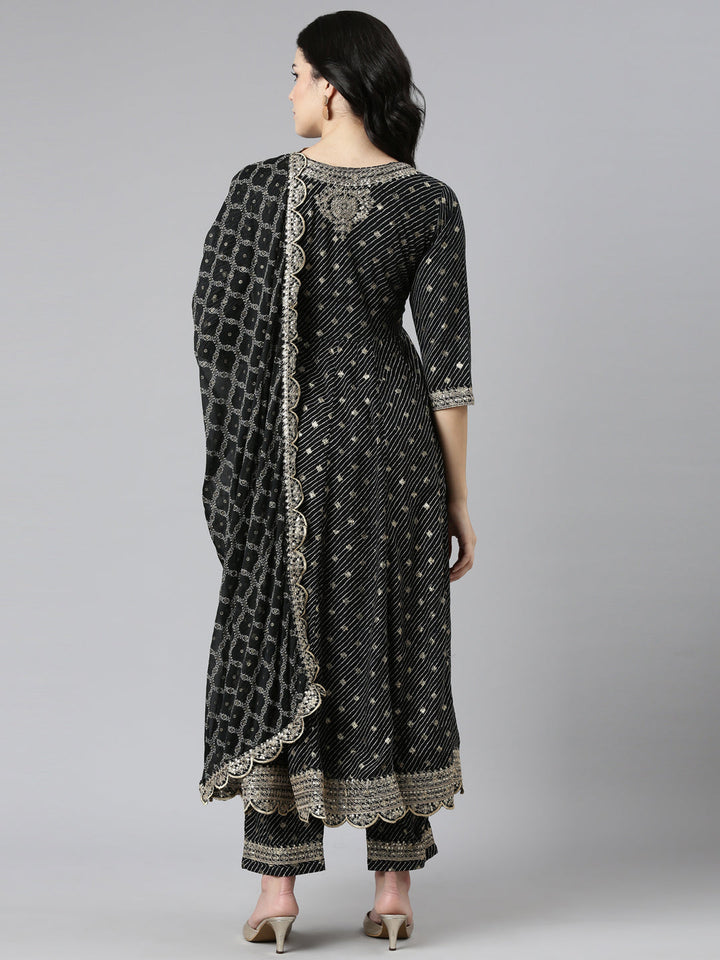 Neerus Black embroidered straight kurta set - side view