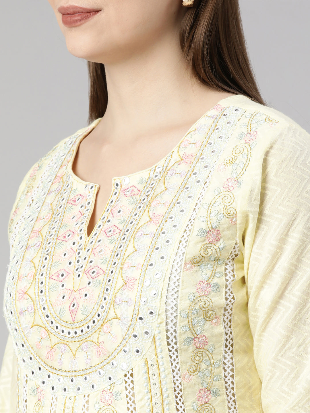 Neerus Yellow printed floral flared suit set - detail view 4