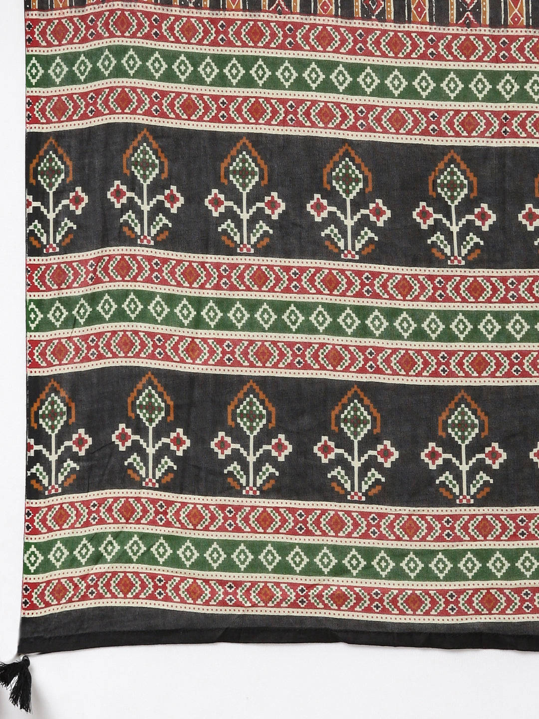 Neerus Black printed floral suit set - detail view 3