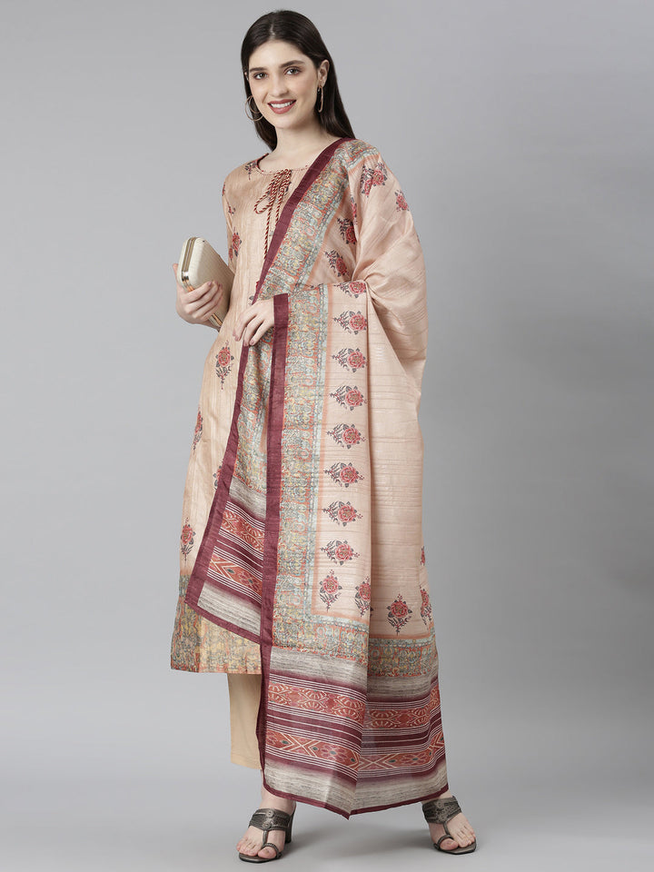 Neerus Beige Rayon Printed Suit Set - detail view 2